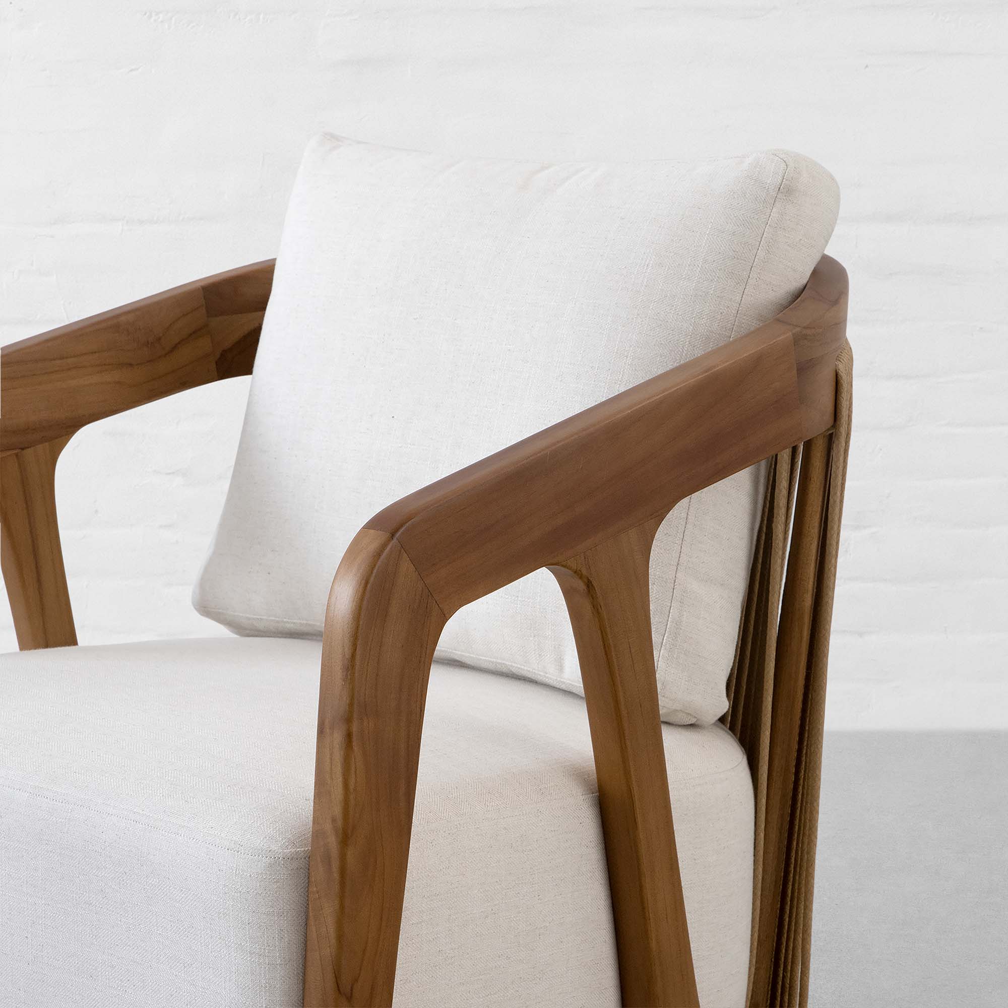 Noma chair best sale